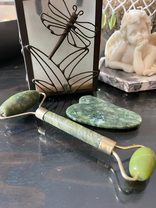 JADE ROLLER & GUA SHA